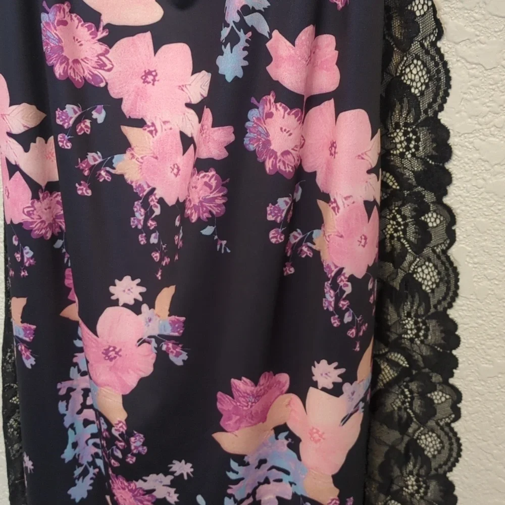 Amazon black foral lace trim sleeveless v neck cut out midi dress - Picture 5 of 13